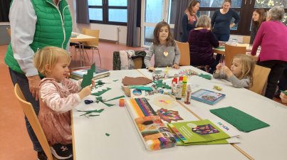 Wandern-Basteln-Kaffee-Kuchen-Waffeln