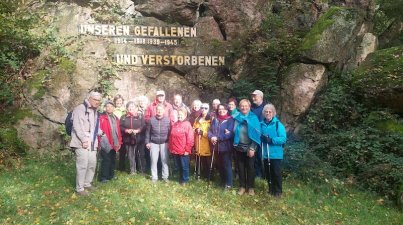 Wanderung-zum-Ehrenmal-des-OWK