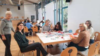 Kurzwanderung-Sterne-basteln-Vorlesestunde-bei-Kaffee/Tee-und-Kuchen